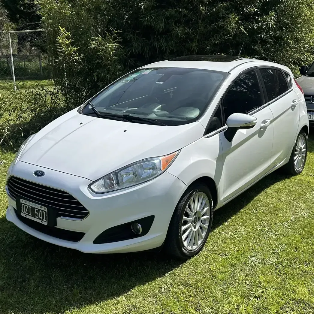 Ford Fiesta Kinetic 1.6 Titanium Powershift 120cv