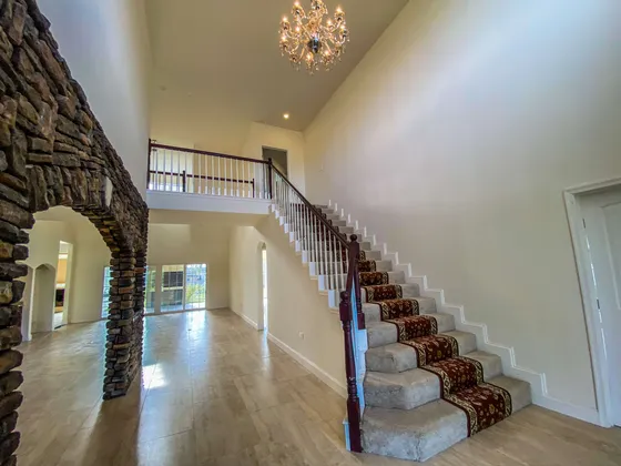 Venta Casa Estilo Americana 516m2 Construídos Viñedos De La Tahona