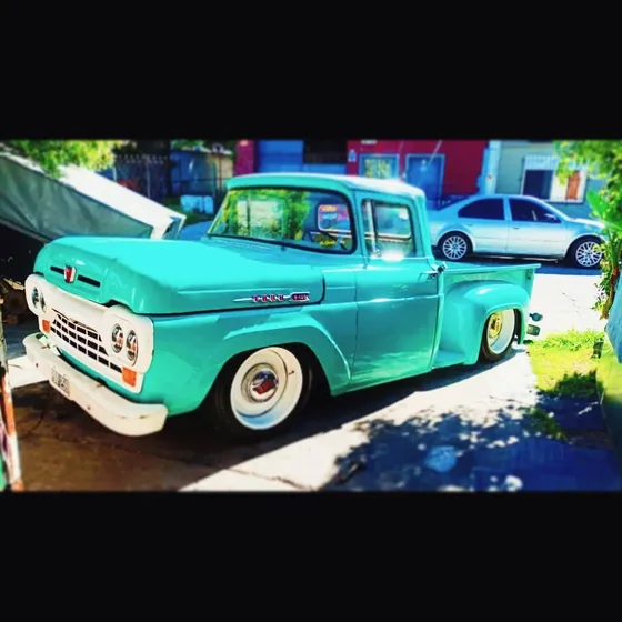 Ford F-100 Ford Loba