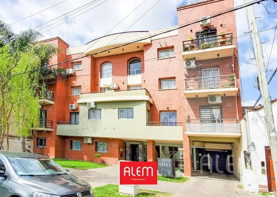 Departamento 2 Ambientes En Venta En  Lomas De Zamora