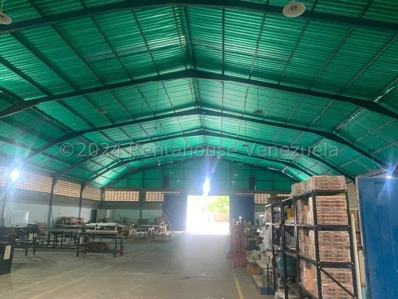 Marcos González Alquila Galpón Zona Industrial 3 Barquisimeto Lara #25-13402