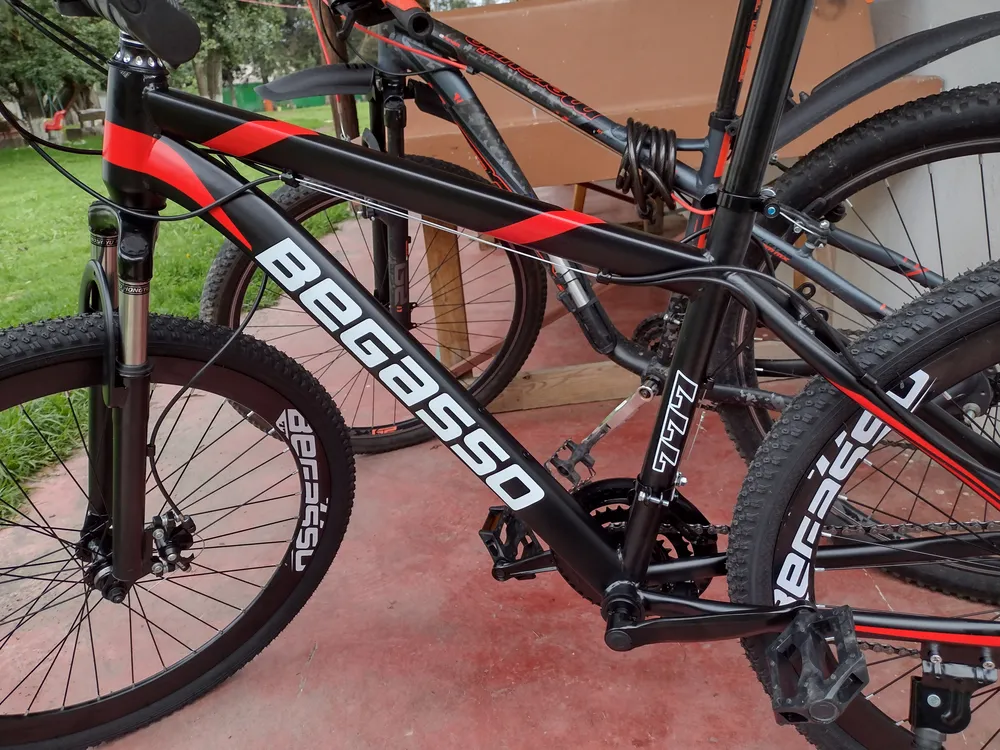 Bicicleta Monta a Begasso Legend R26 Cam Shimano Tourney 21v