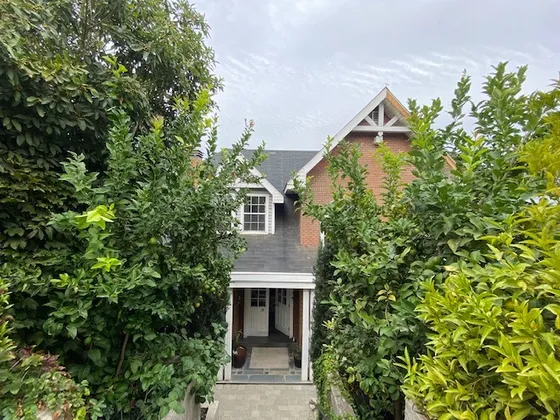 Casa Estilo Giorgian !  Imperdible Visitar