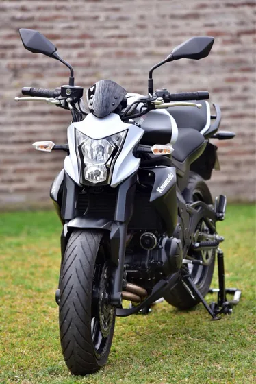 Kawasaki Er6n
