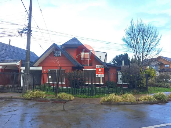 Casa En Arriendo De 6 Dorm. En Temuco