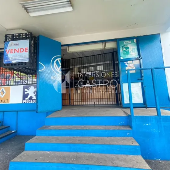 En Venta De Local Comercial De 106mts2, Ubicado En Av. Principal De Castillito. Puerto Ordaz.