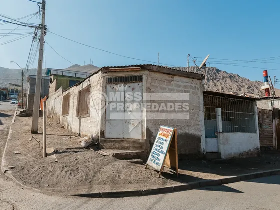 Venta Casa Con Local Comercial