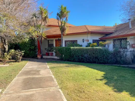 Excelente Casa En San Damian.