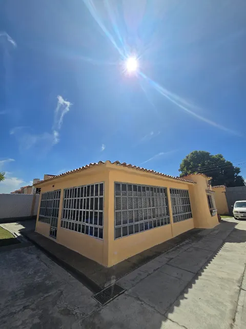 Yosmar Y Fernando Venden Casa Tipo Campestre En San Diego, Sector Sabana Del Medio Vía La Cumaca 