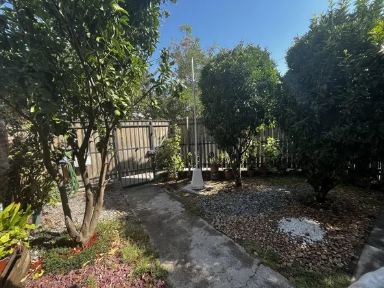 Linda Casa En Tranquilo Conjunto Habitacional De Buin-maipo