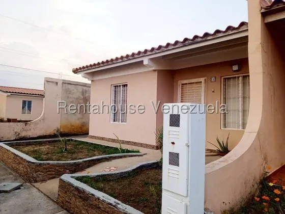 Venta Hermosa Y Remodelada Casa En Conjunto Privado De Cabudare La Piedad Norte Lara - Cod 25 - 19839 Katty Vasquez  Kc Oportunidad,negociable $