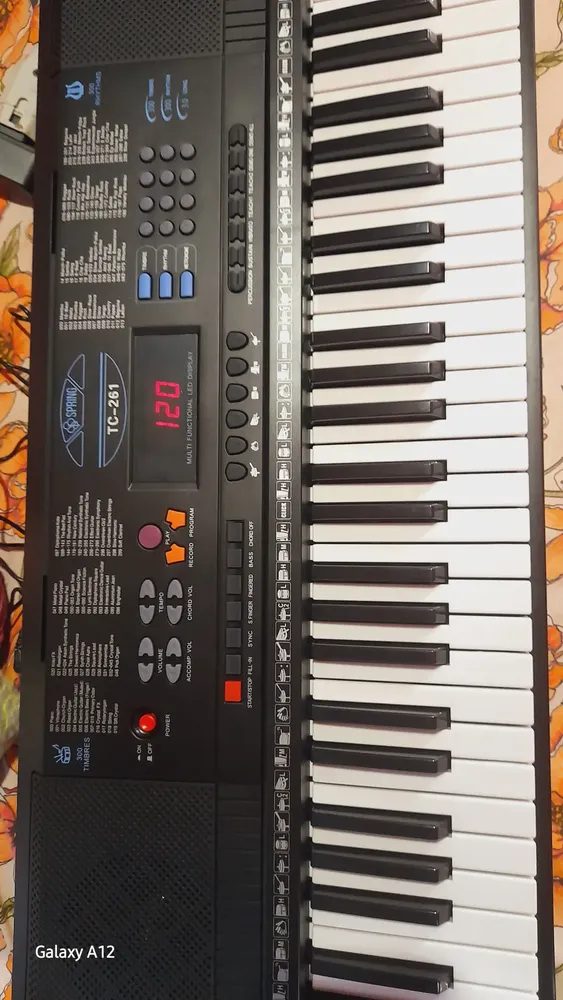 Teclado Spring Tc-261 61 Teclas Led 300 Ritmos | Parcelamento sem
