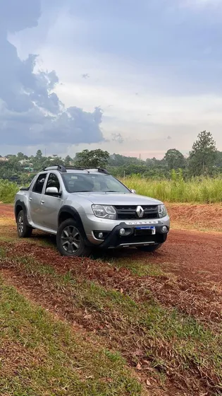 Renault Duster Oroch 2.0 Outsider Plus