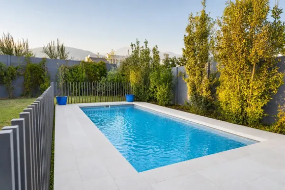 Exclusiva Casa Familiar En Condominio En Av. La Dehesa