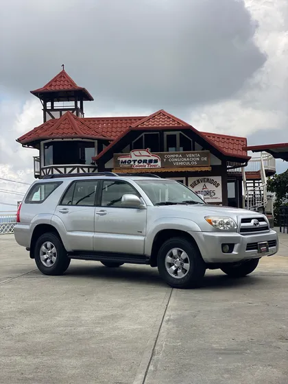 Toyota 4runner Sr5