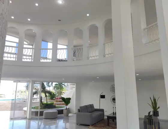 Alquiler Vacacional. Bello Apartamento Con Balcon. 2hab. Costa Azul.