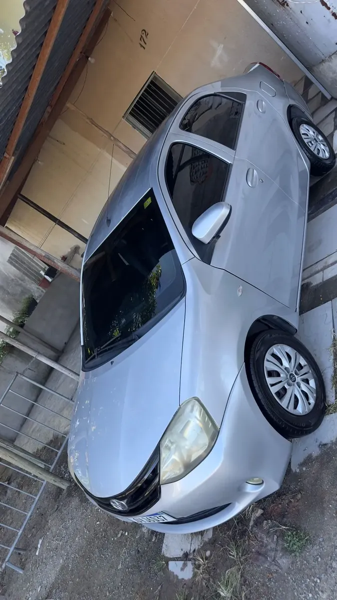 Toyota Etios Sedán 2014 1.5 16v X 4p — foto 3