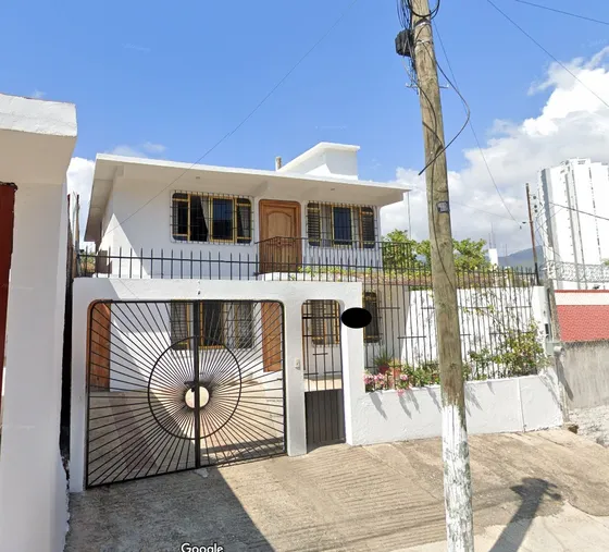 Casa En Venta Cerca A Playa Langosta En Colonia Las Playas, Acapulco