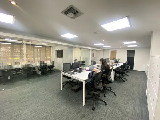 Se Vende Oficina En Centro Empresa Al Norte De Cali
