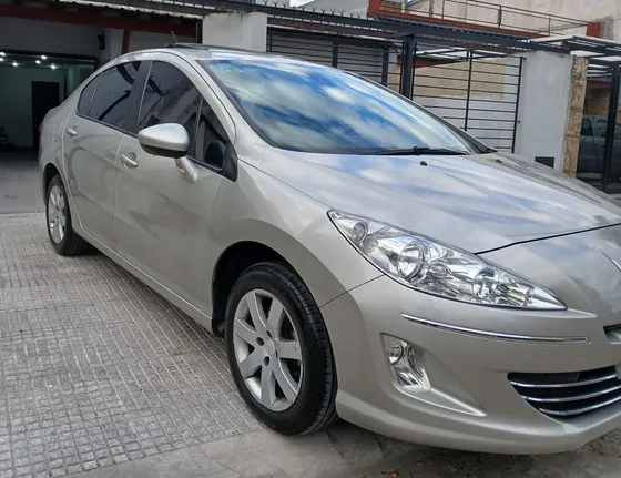 Peugeot 408 2.0 Allure Plus Nav 143cv