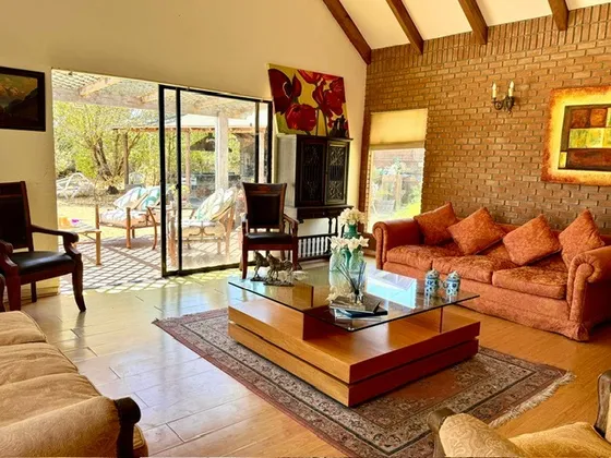 Gran Casa En Condominio Sta Adela, Avda Alfredo Rosselot