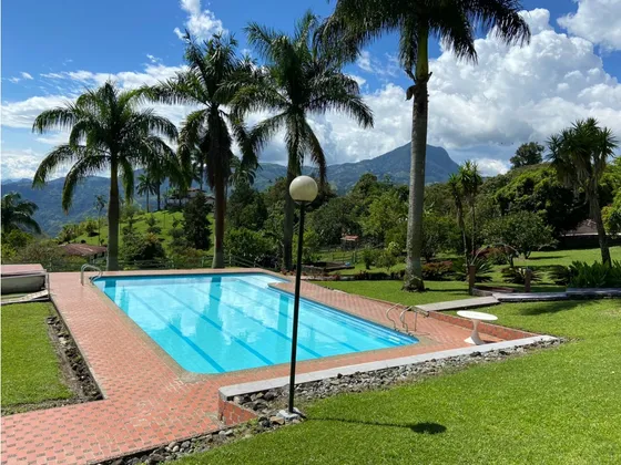 Finca En Fredonia (marsella)