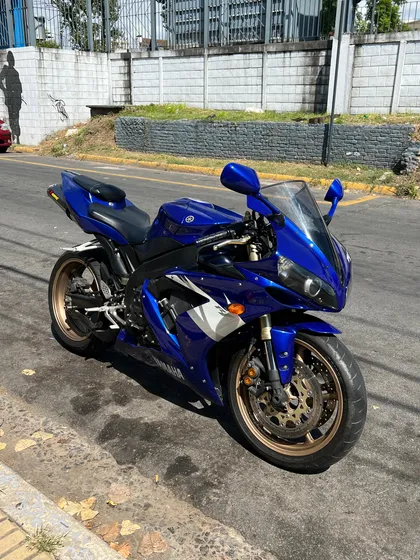 Yamaha R1 2006 Impecable
