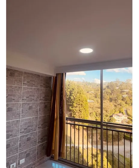 Vendo Apartamento Edificio Mentha, Guarne