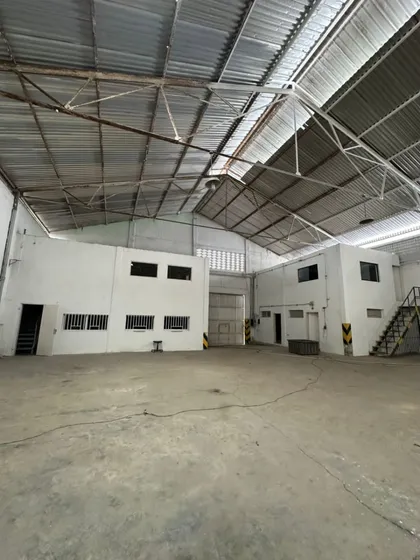 Alquiler Galpón # 2 - Candelaria - Valencia - 1.200 M2