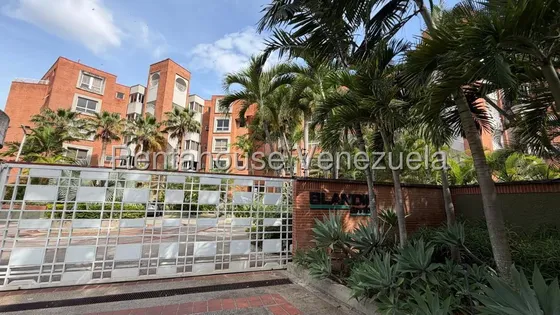 Ls Alquila Apartamento Ejecutivo Colinas De Valle Arriba