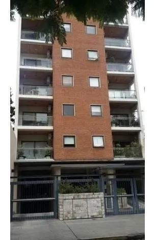 Departamento De 3 Ambientes Con Cochera  En Lomitas.