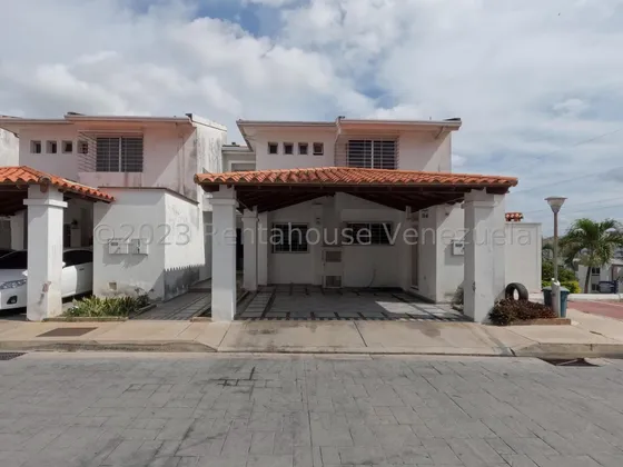  Mehilyn Perez Vende Encantadora Casa Ubicada Urb Los Cardones En Barquisimeto  Contacta Profesional Inmobiliario  