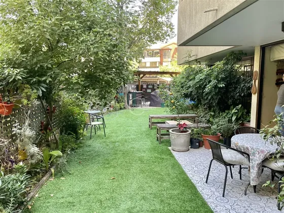 Departamento En Venta De 3 Dorm + Servicios En Las Conde