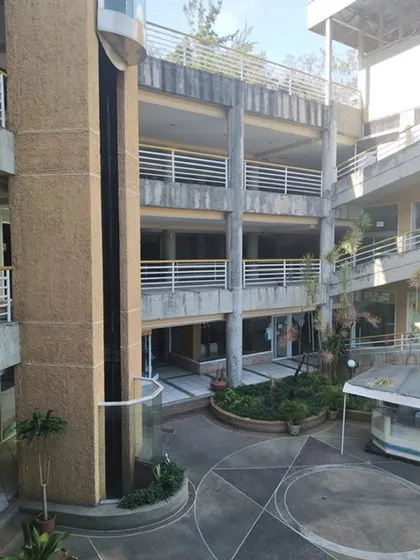 Local En Venta  Los  Teques  Centro Comercial Vasconia  