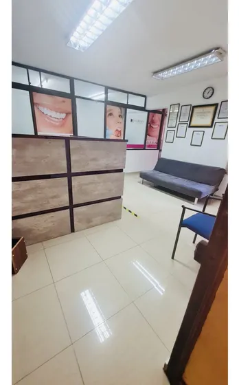 Se Vende Consulta Dental Incluye Inmobiliario Y Equipos, En