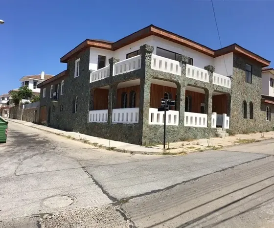 Tejada Casa Con Espacio Ideal Para Darle Uso Comercial.