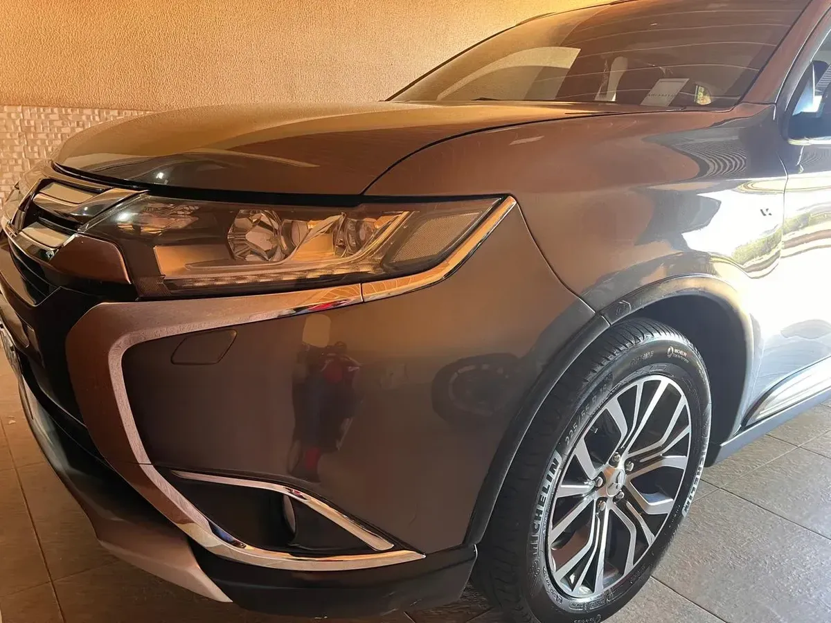 Mitsubishi Outlander 2017 3.0 V6 Gt Ftp 4wd 5p Mitsubishi Outlander 2017 3.0 V6 Gt Ftp 4wd 5p