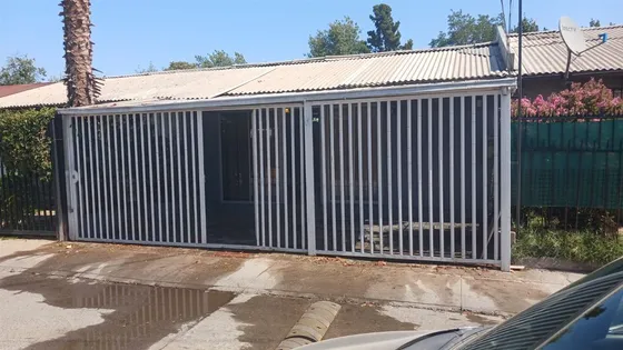 Casa En Venta De 3 Dorm. En Ñuñoa