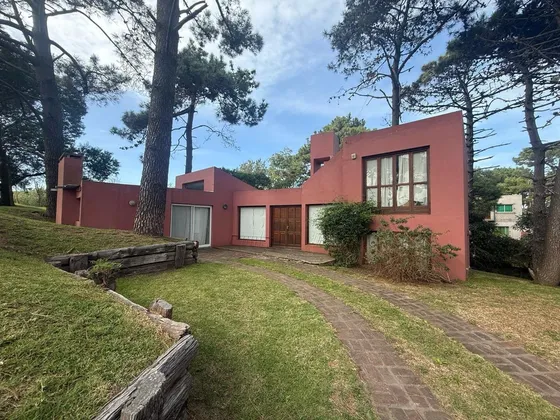 Venta Casa 3 Ambientes Pileta Y Parque Ostende 