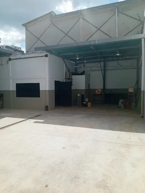 Galpón Ideal Para Un  Taller Mecanico En Calle 133.lopez Latouche.
