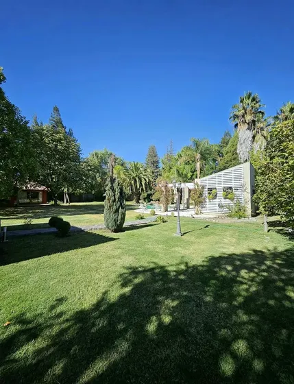 Casa Jardín Del Este En Venta De 8 Dorm. En Chillán
