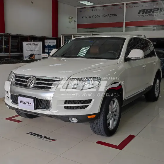 Volkswagen Touareg V8