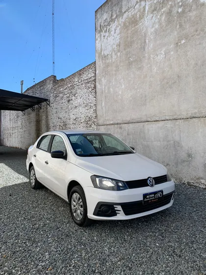 Volkswagen Voyage 1.6 Highline 101cv