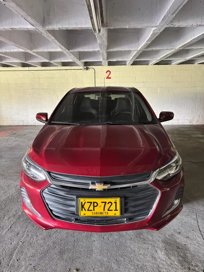 Chevrolet Onix 1.0t Premier Sedan At