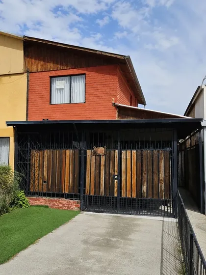 Casa En Venta-villa El Abrazo, Maipu