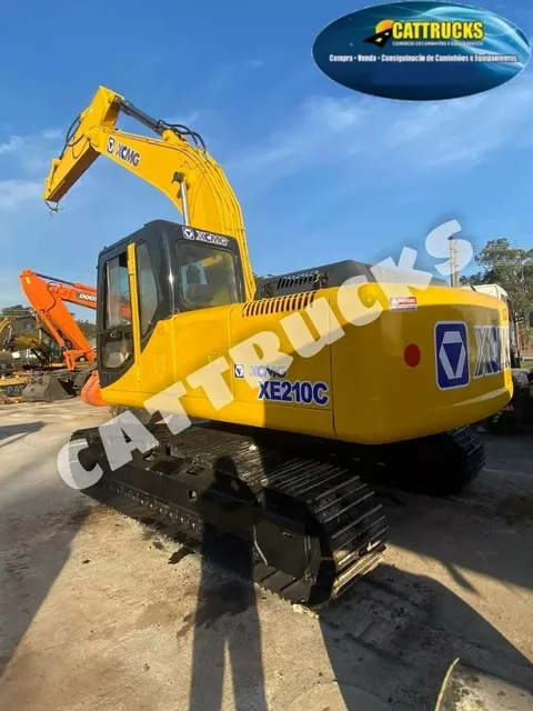 Escavadeira Xcmg Xe 210c Ano 2011