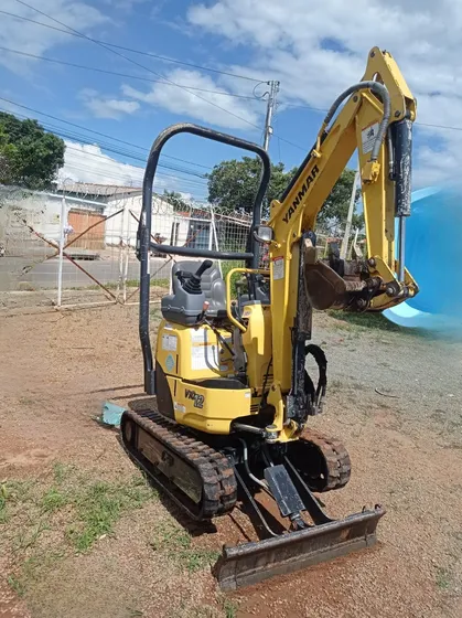Mini-escavadeira Yanmar Vio12 2020