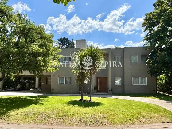 Casa En Venta En El Resuello