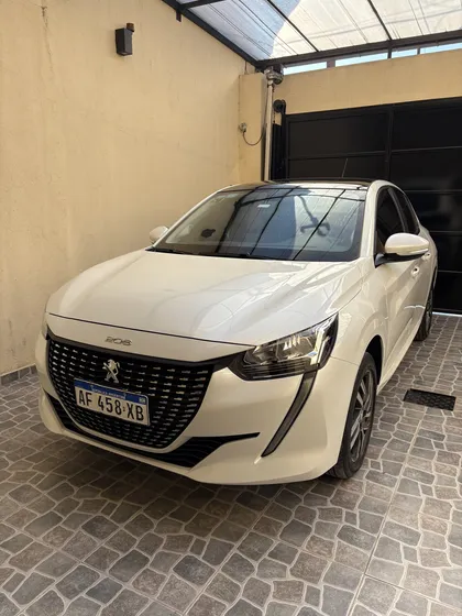 Peugeot 208 1.6 Allure Tiptronic