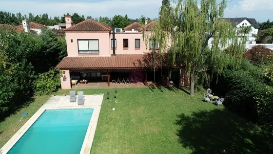 Casa  En Venta En Saint Matthew´s, Pilar, G.b.a. Zona Norte